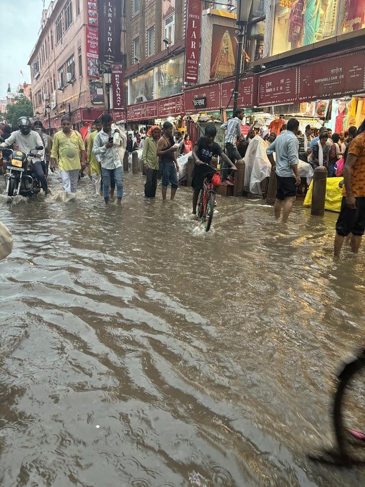 スコールの写真