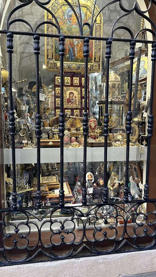 Cute Shop in Toledo