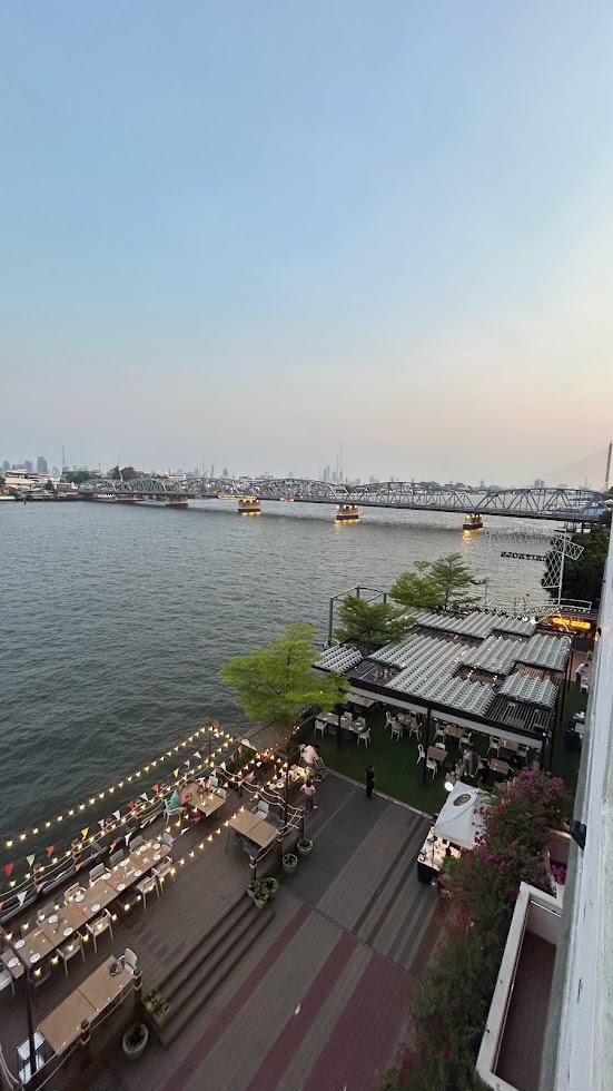 初めての海外でバンコクに着き、最初の違和感から始まった旅