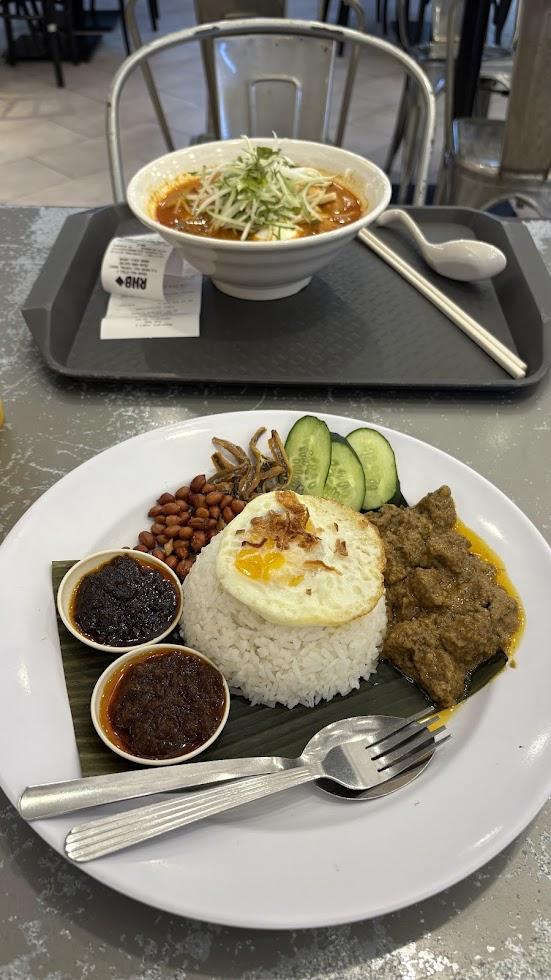 セントラルマーケットで食べたナシレマ