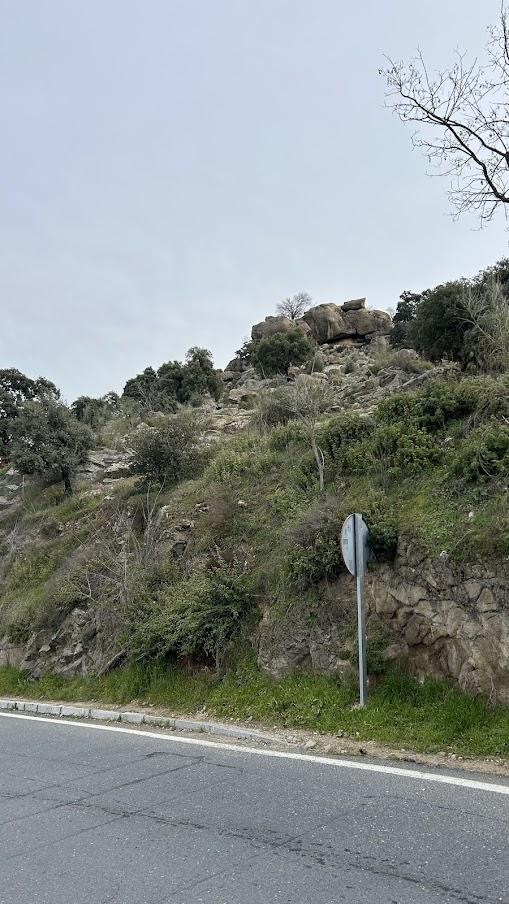 ミラドール・デル・バイエ近くの岩山